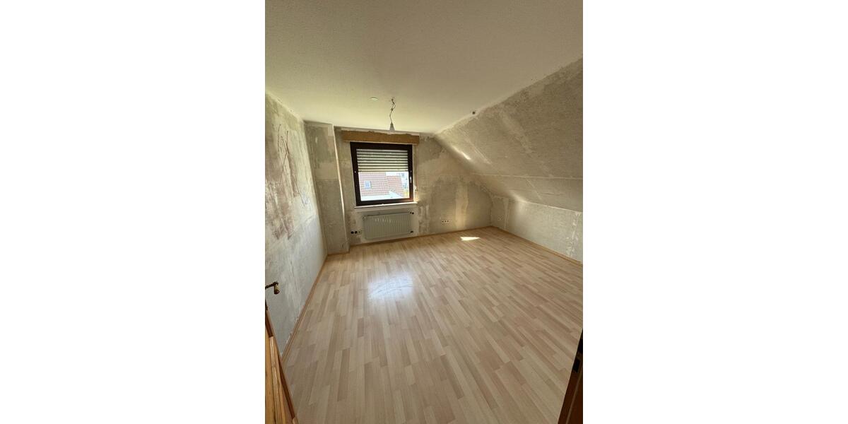 Etagenwohnung Menden (Sauerland) Berkenhofskamp - 6 Zimmer, 167 m&sup2;, 220.000&euro; | Angebot:26610251