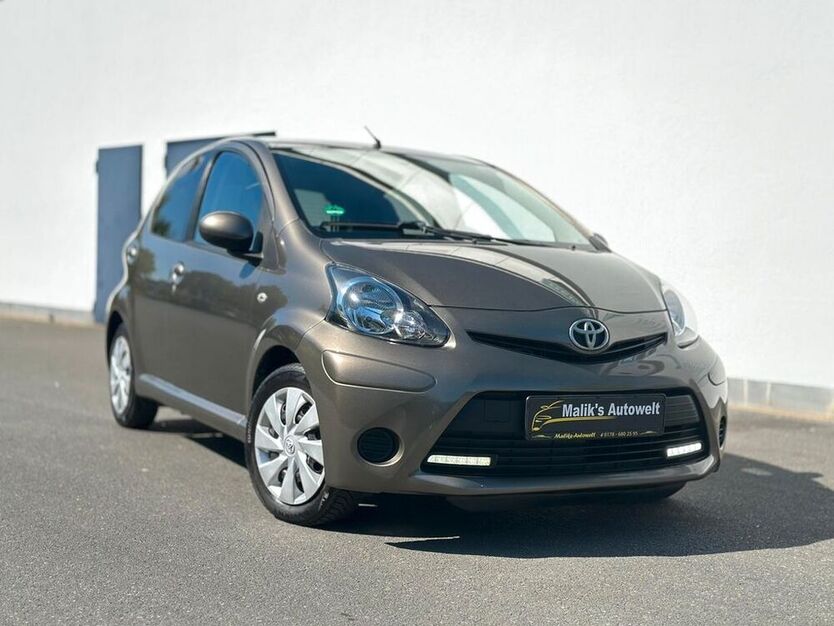 Aygo (X)