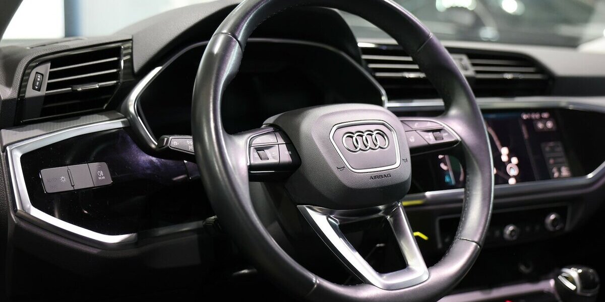 Audi Q3 1.5 TFSI BUSINESS / LED, VIRTUAL-COCKPIT+NAVI 94.000 km 24.777 &euro; Hamm 59077