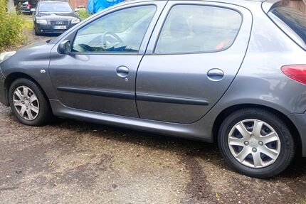 Peugeot 206 220.000 km 750 &euro; Lünen 44534