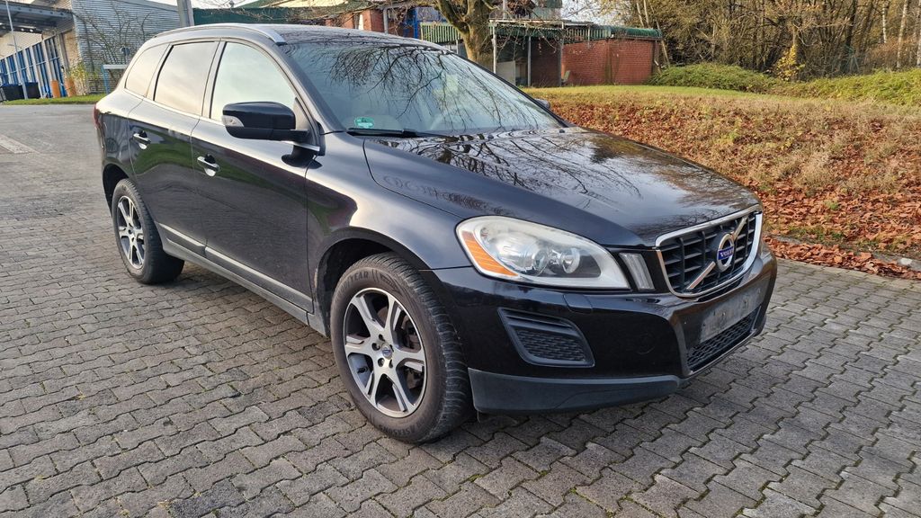Volvo XC60 321.000 km 6.500 € Möhnesee 59519