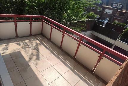 2 Zimmer Wohnung mit Balkon, Einbauküche 2 zimmer