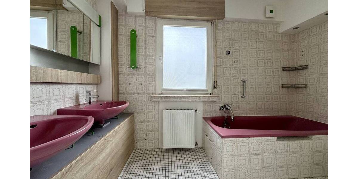 Mehrfamilienhaus, Wohnhaus Fröndenberg - 7 Zimmer, 210 m&sup2;, 339.000&euro; | Angebot:26515611