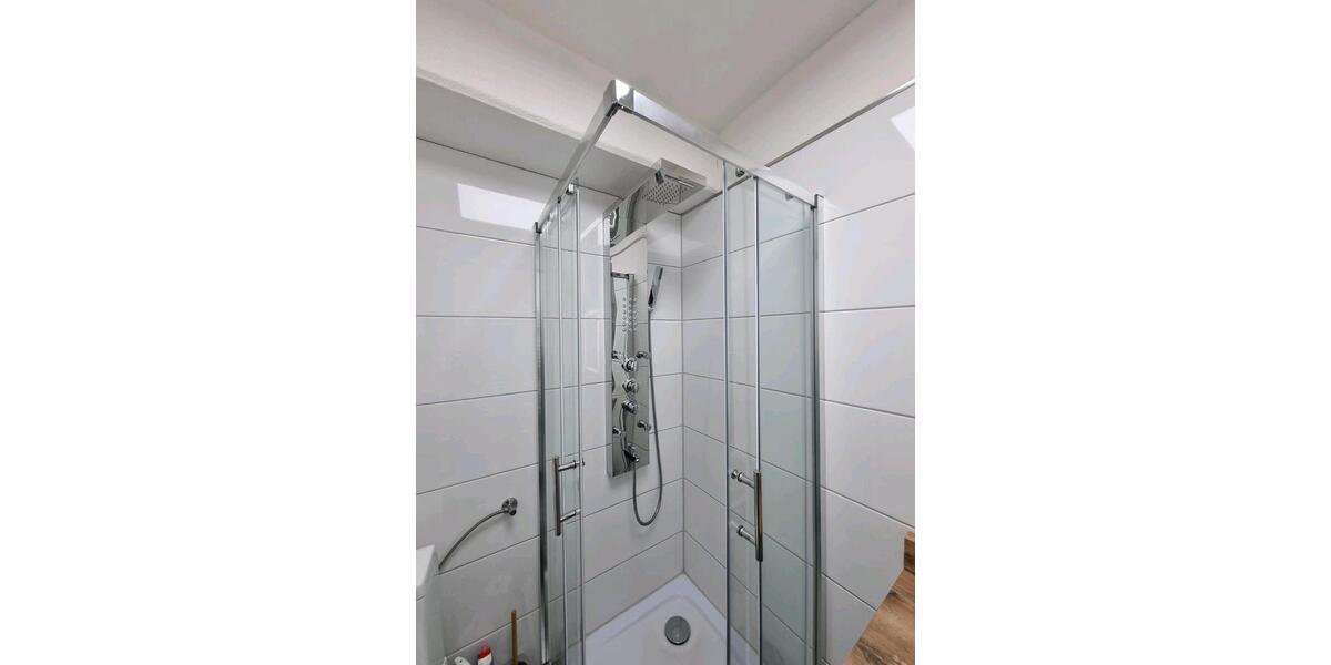 Eigentumswohnung Seeblick Schwimmbad Stellplatz Keller 2 zimmer