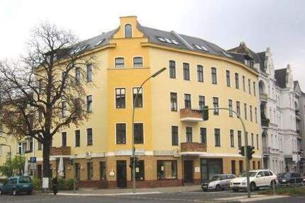 Großer Altbau für Arbeiten undoder Wohnen im 1. OG gegenüber Volkspark