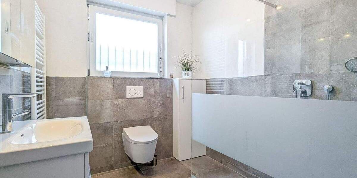 Bungalow Hamm Rhynern - 5 Zimmer, 129 m&sup2;, 499.000&euro; | Angebot:25645136