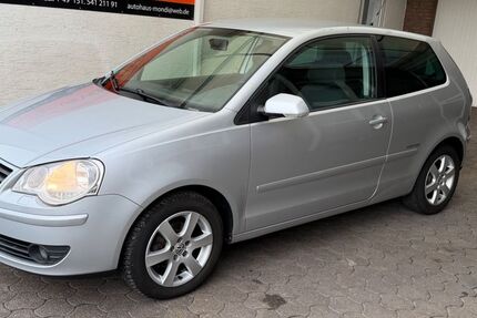 VW Polo 216.000 km 2.700 &euro; Möhnesee-Körbecke 59519