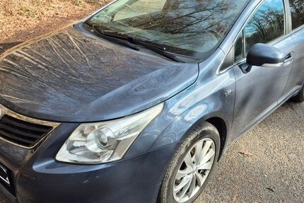 Toyota Avensis 198.000 km 3.500 &euro; Bergkamen 59192