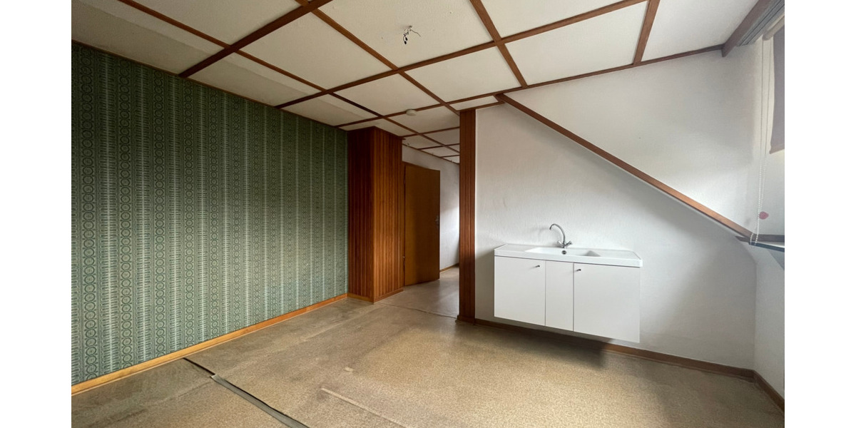 Doppelhaushälfte Menden (Sauerland) Mitte - 7 Zimmer, 122 m&sup2;, 229.000&euro; | Angebot:24234496