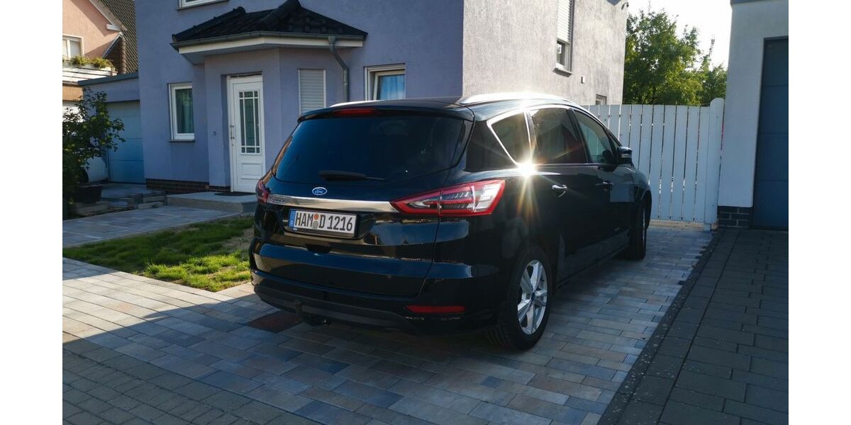 Ford S-Max 128.000 km 13.500 &euro; Hamm 59071