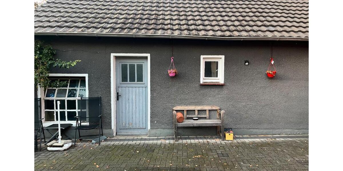 Haus mit großem Grundstück - sofort einziehen - ohne Provision zimmer