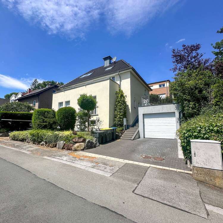 Haus zum Kaufen in Iserlohn 679.000 € 216 m²
