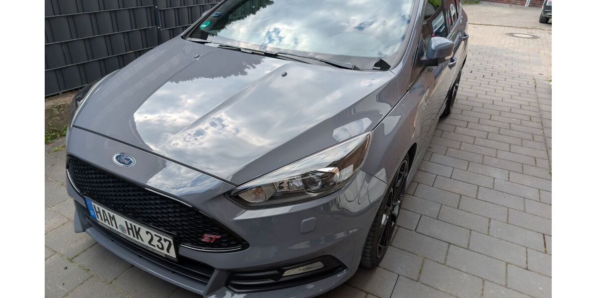 Ford Focus 86.000 km 16.999 &euro; Nordkirchen 59394