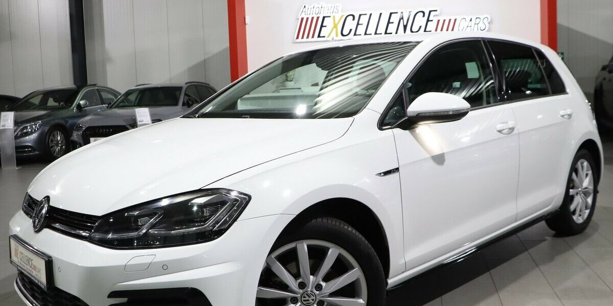VW Golf VII 1.5 TSI HIGHLINE R-LINE SPORT BLACK LED 192.000 km 12.444 &euro; Hamm 59077