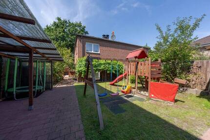 Familienfreundliche Doppelhaushälfte in ruhiger Wohnlage mit Terrasse und Garten 4 zimmer