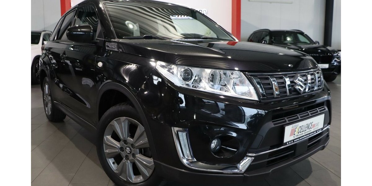 Suzuki Vitara 1.0 CLUB / NAVI+KAMERA, KLIMAAUTOMATIK 62.000 km 12.444 &euro; Hamm 59077