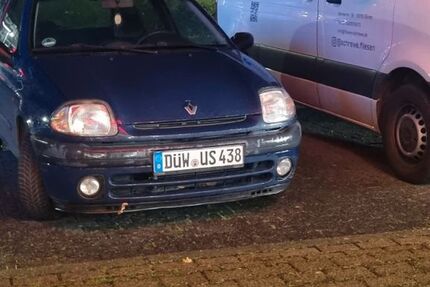 Renault Clio 119.400 km 700 &euro; Lünen 44532