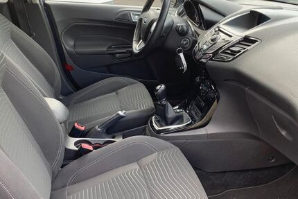 Ford Fiesta 175.000 km 4.990 &euro; Lünen 44536