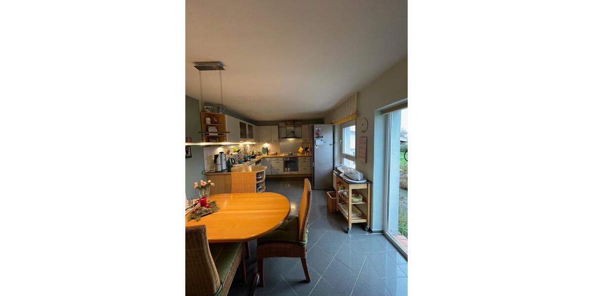 Einfamilienhaus Bad Sassendorf - 8 Zimmer, 200 m&sup2;, 280.000&euro; | Angebot:27028470