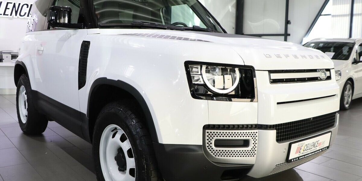 Land Rover Defender D200 90S / 6-SITZER / PANORAMA-SEITEN 69.000 km 54.777 &euro; Hamm 59077