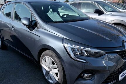 Renault Clio 29.000 km 14.490 &euro; Ascheberg 59387