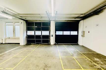 Funktionale Lager-Logistikfläche | Rampen + befahrbar | Bürooptionen | RUHR REAL zimmer