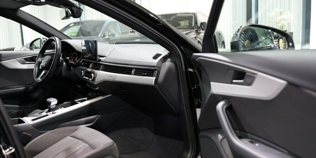 Audi A4 Avant 45 TFSI QUATTRO ADVANCED BLACK / LED / 104.000 km 25.994 &euro; Hamm 59077