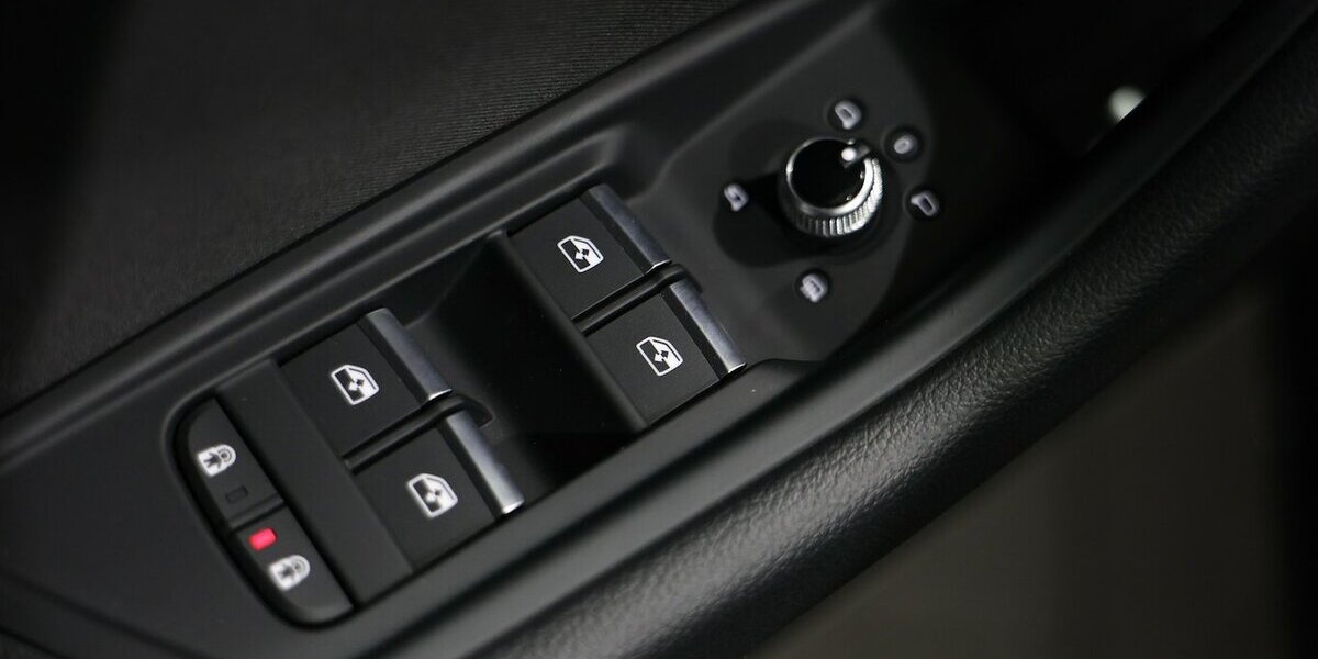 Audi A4 Avant 45 TFSI QUATTRO ADVANCED BLACK / LED / 104.000 km 25.994 &euro; Hamm 59077