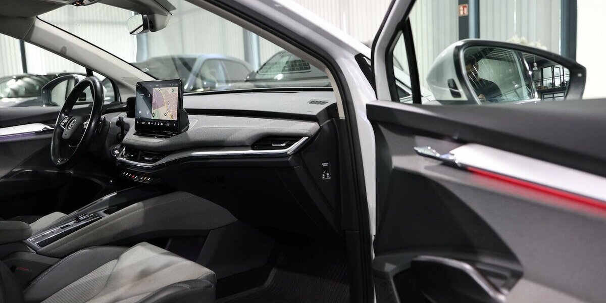 Skoda Enyaq IV 80 LOFT 92,9% / LEDER, LED, WÄRMEPUMPE 127.000 km 24.991 &euro; Hamm 59077