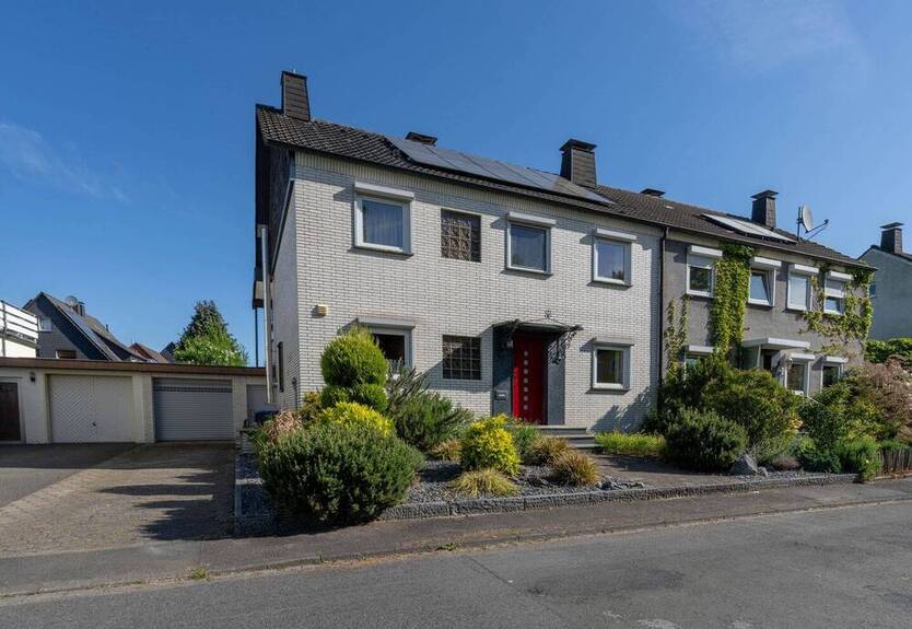 Großes Einfamilienhaus mit herrlichem Garten in begehrter Wohnlage von Nordlünen 6 zimmer