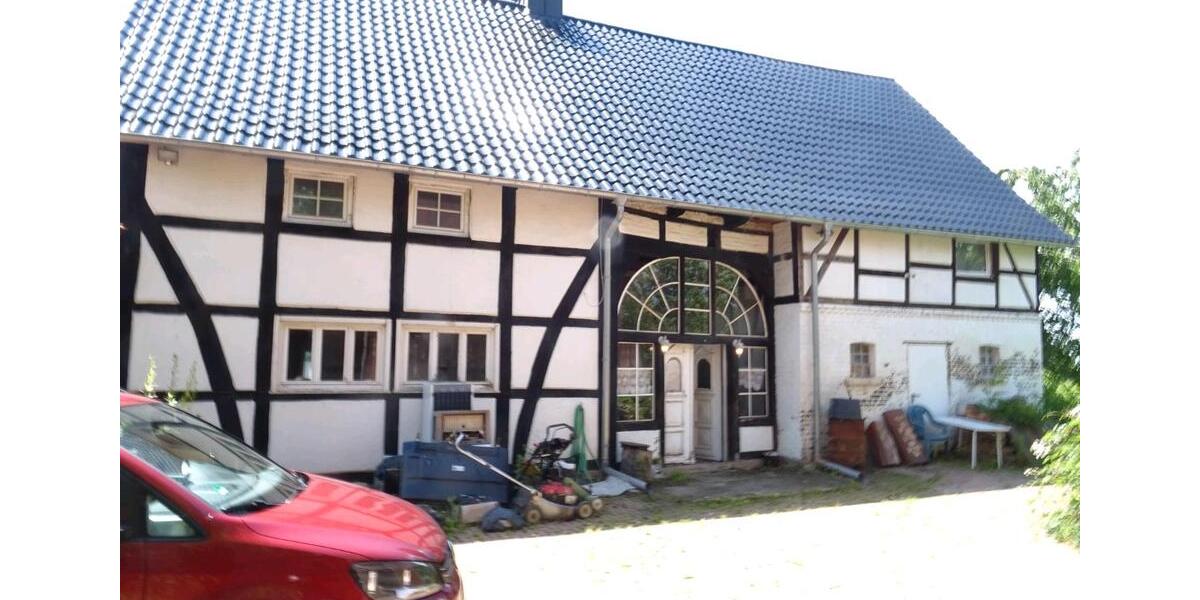 Einfamilienhaus Soest - 8 Zimmer, 302 m&sup2;, 180.000&euro; | Angebot:26885197