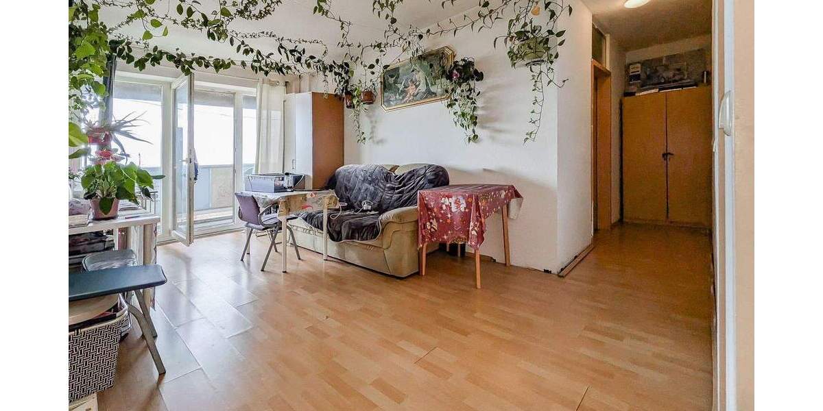 5,5 Zimmer - Balkon - Aufzug - Stellplatz - vermietet 5 zimmer