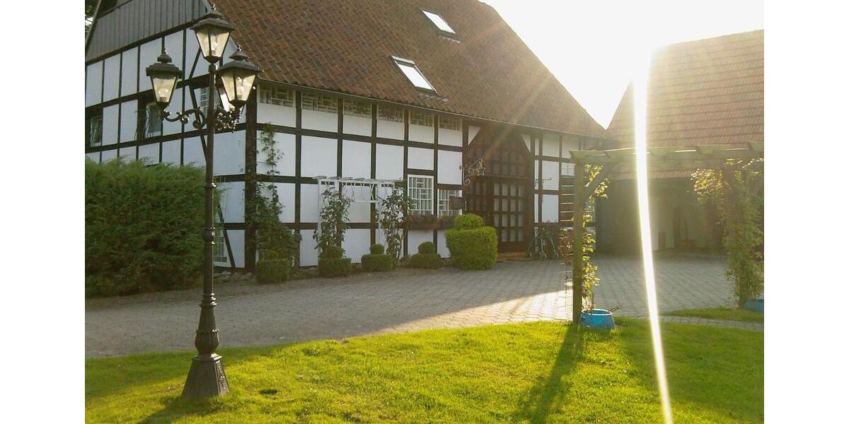 Einfamilienhaus Ennigerloh - 10 Zimmer, 250 m&sup2;, 650.000&euro; | Angebot:25380800