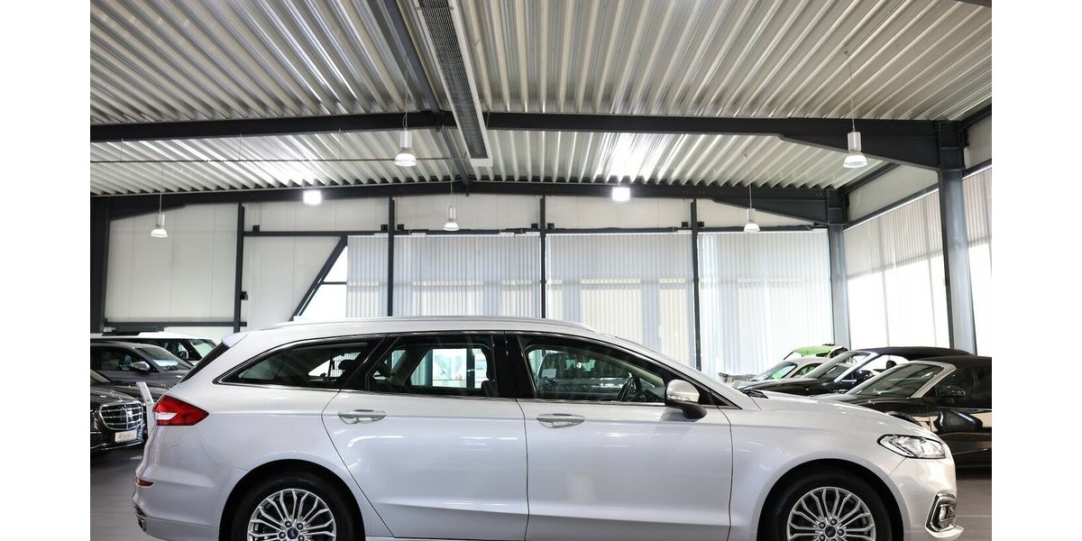 Ford Mondeo TUNIER 2.0 ECOBLUE TITANIUM / LED / AHK 145.000 km 18.111 &euro; Hamm 59077