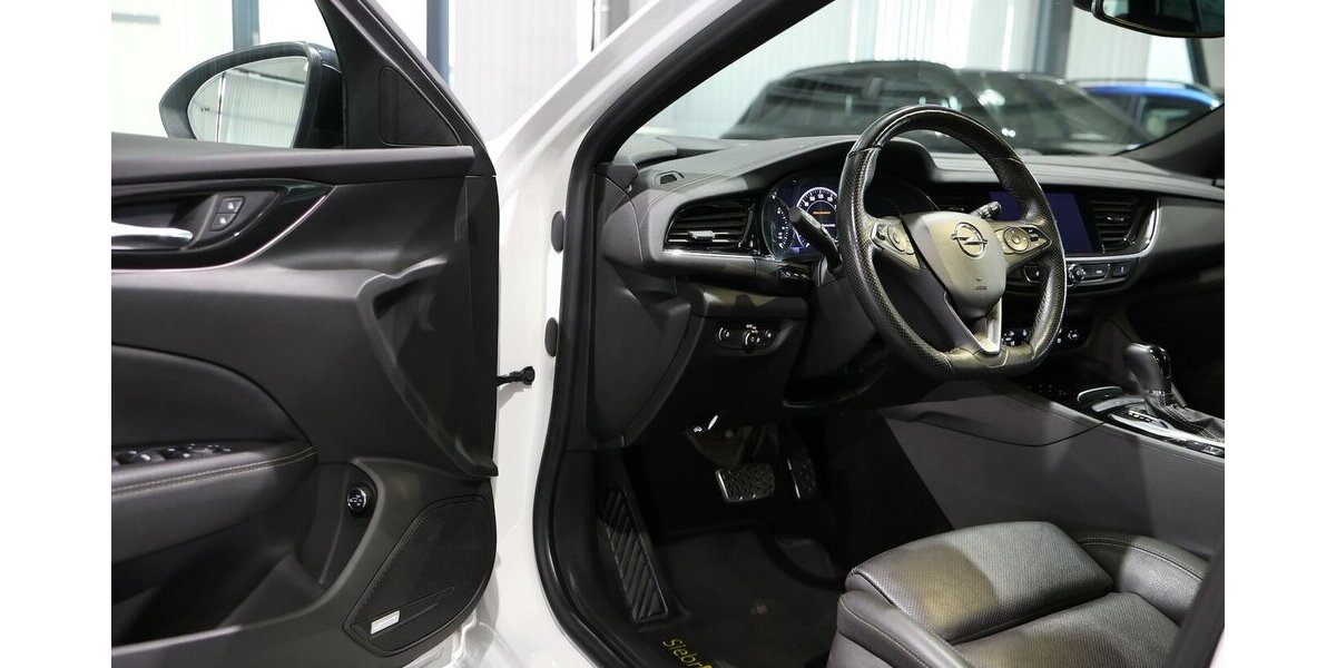 Opel Insignia ST 2.0 D 4x4 ULTIMATE OPC-LINE SPORT 149.000 km 17.991 &euro; Hamm 59077