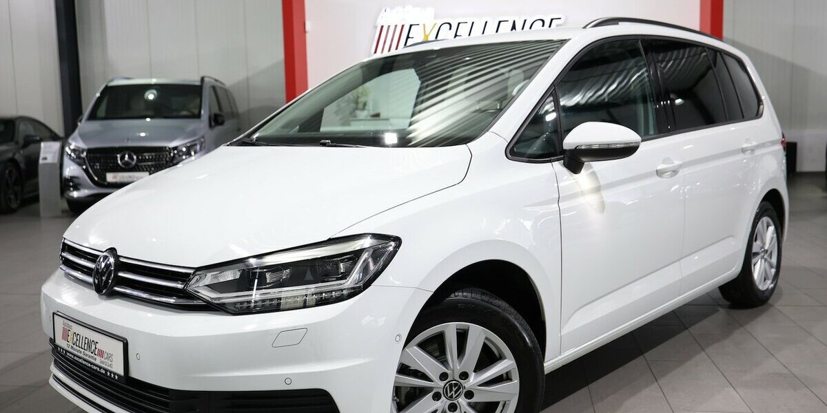 VW Touran 2.0 TDI DSG IQ Comfortline / 7-SITZE, LED 66.000 km 26.777 &euro; Hamm 59077