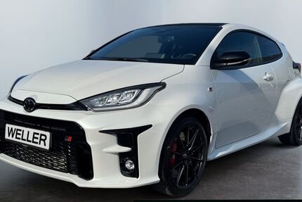 Toyota Yaris 38.853 km 33.440 € Hamm 59067