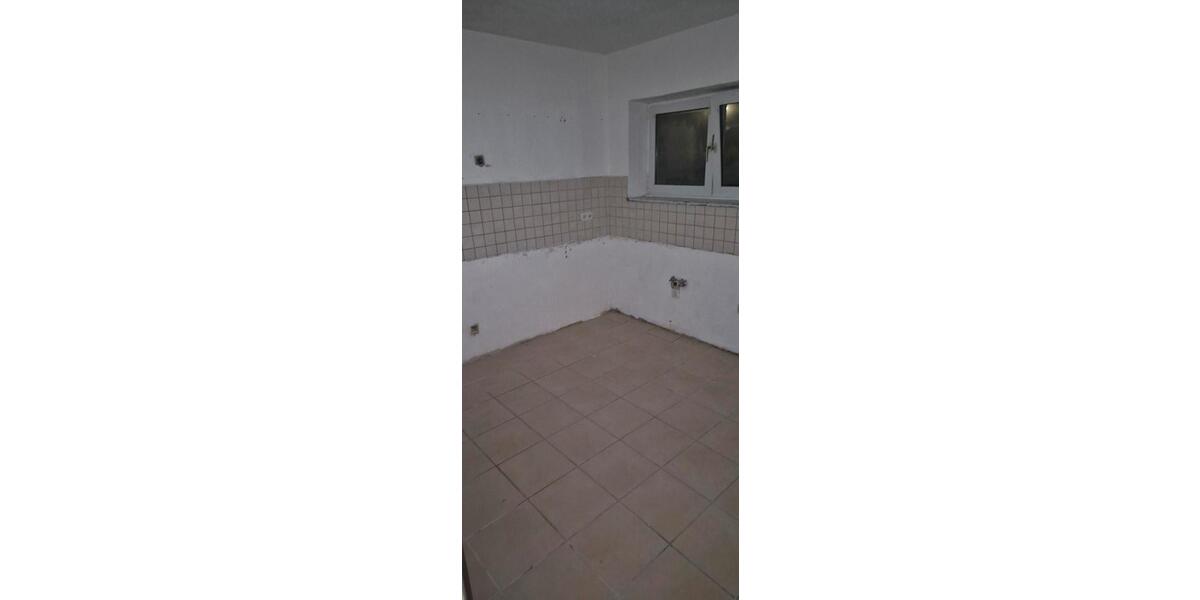 Etagenwohnung Werl - 4 Zimmer, 98 m&sup2;, 150.000&euro; | Angebot:25958889