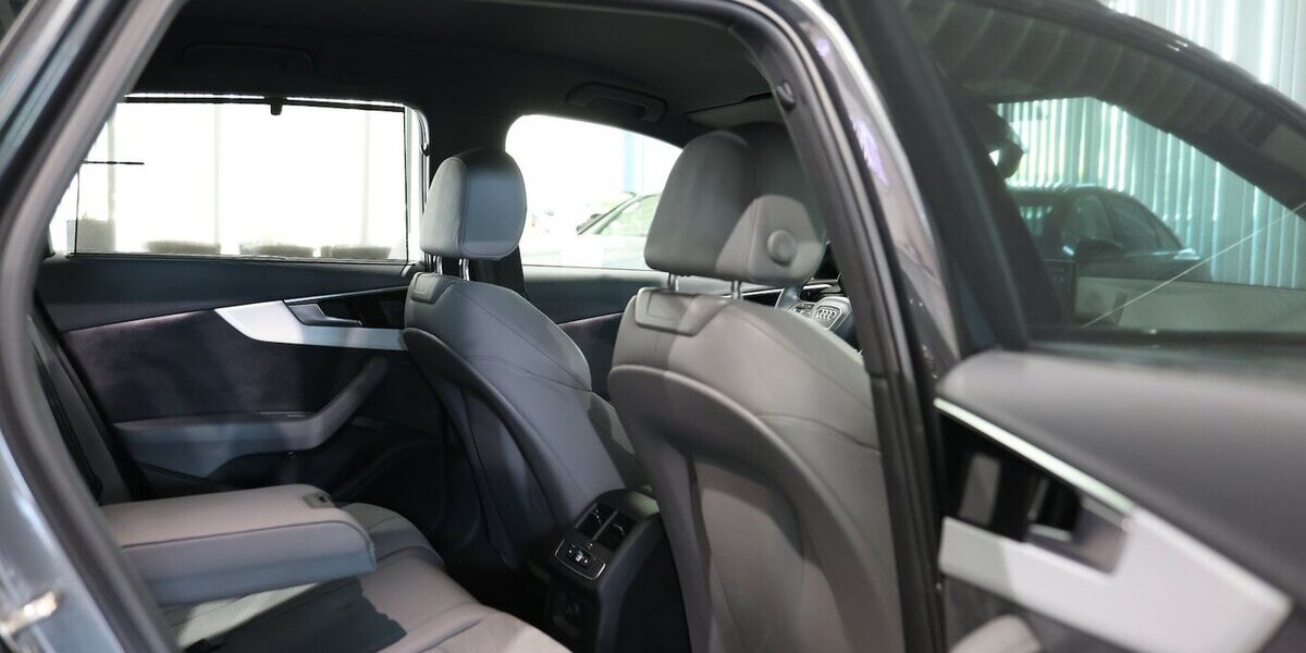 Audi A4 Avant 40 TFSI QUATTRO S-LINE SPORT BLACK TOP 113.000 km 26.666 &euro; Hamm 59077