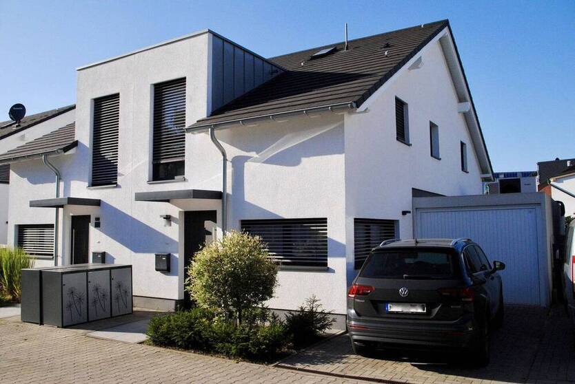 Neuwertige Doppelhaushälfte von 2021- modern, energieeffizient & sofort bezugsbereit! 3 zimmer