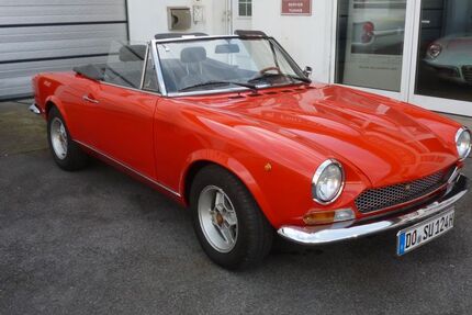 Fiat 124 Spider
