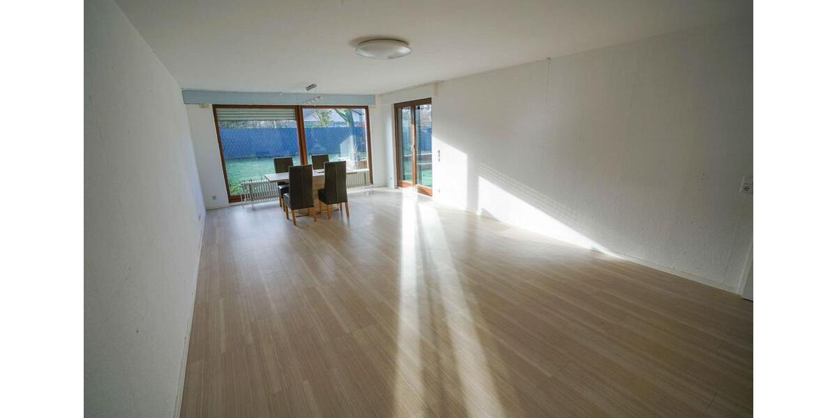 Barrierearmes Einfamilienhaus mit großem Garten & Garage 5 zimmer