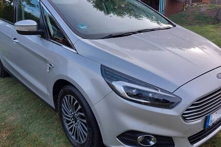 Ford S-Max 87.300 km 19.900 € Welver 59514
