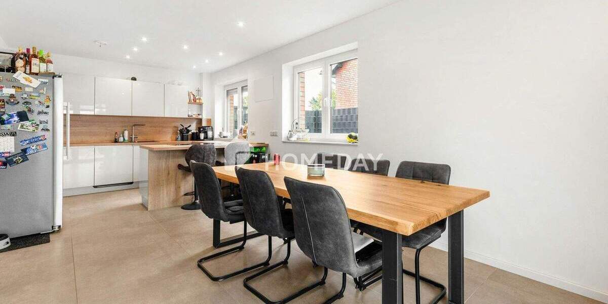 Wohnen mit Zukunft: Neuwertiges KfW-55-Haus mit Garten und moderner Ausstattung 7 zimmer