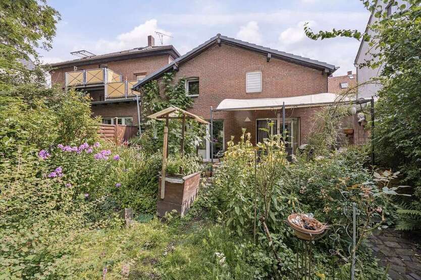Haus zum Kaufen in Dortmund 569.000 € 447 m² 10 zimmer
