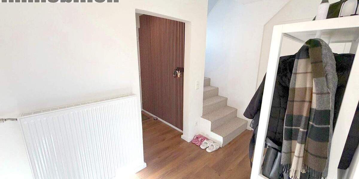 Reihenmittelhaus Holzwickede - 4 Zimmer, 110 m&sup2;, 365.000&euro; | Angebot:24250142