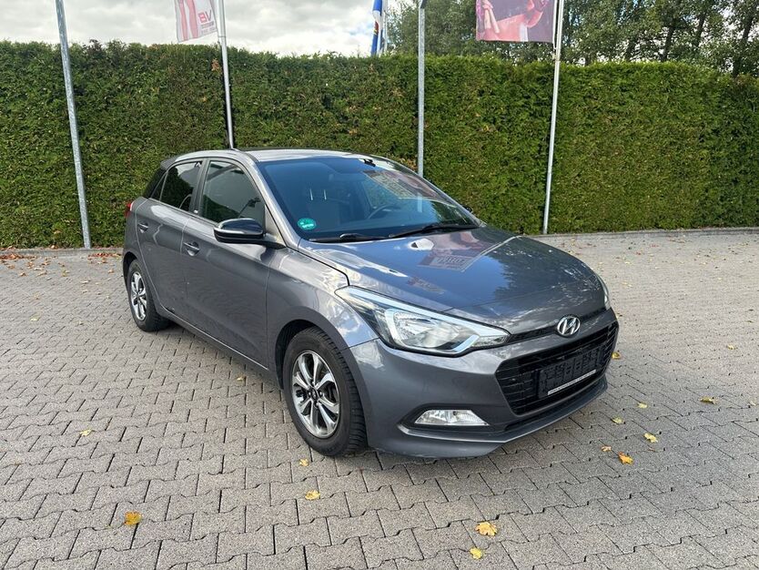 Hyundai i20 130.000 km 7.250 € Senden 48308
