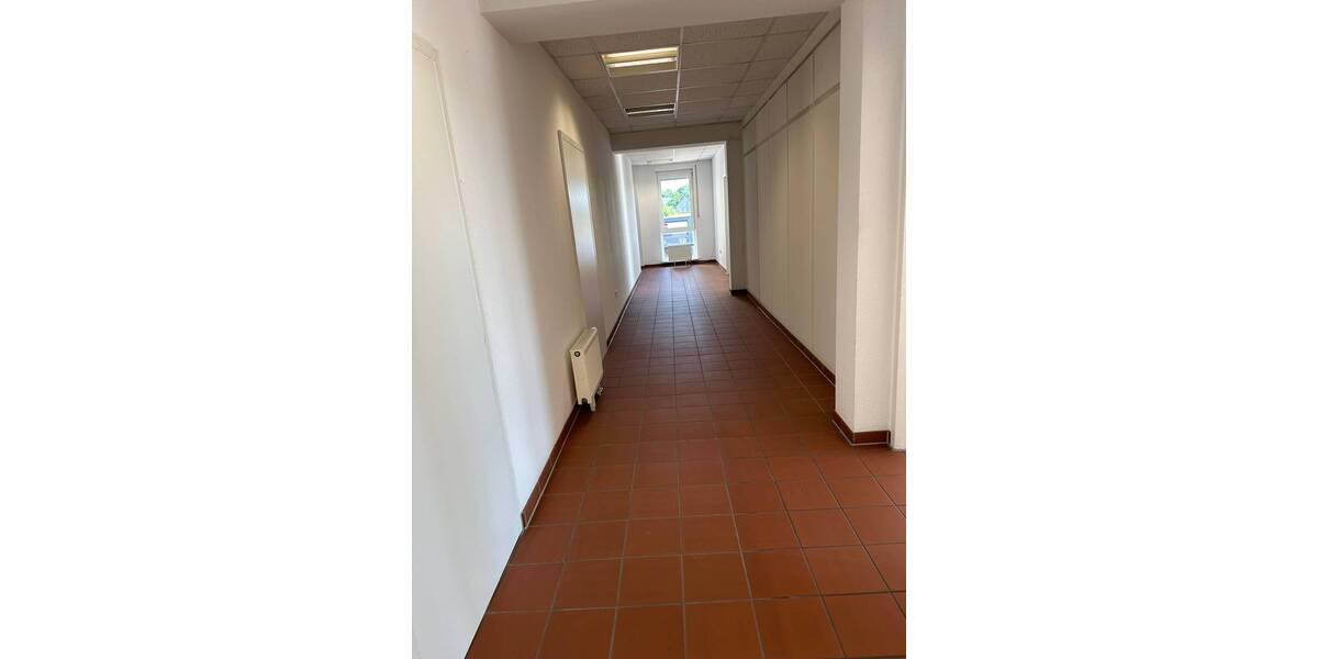 Gewerbeobjekt Unna Massen - 6 Zimmer, 200 m&sup2;, 1.800&euro; | Angebot:25768499