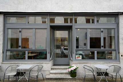 Gastronomie in karlsruhe 1.600 € 94 m²