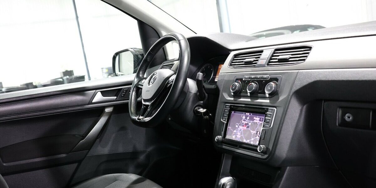 VW Caddy Maxi KOMBI 2.0 TDI DSG 1.HAND / NAVI+, ACC 143.000 km 20.777 &euro; Hamm 59077
